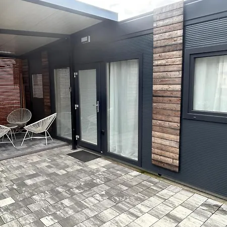 Tiny Homes Smarna Apartment